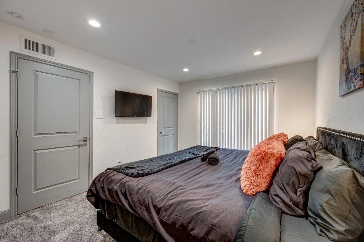 Trendy Midtown Apt, Walk To Shops & Sites, Pets Ok Houston Ngoại thất bức ảnh