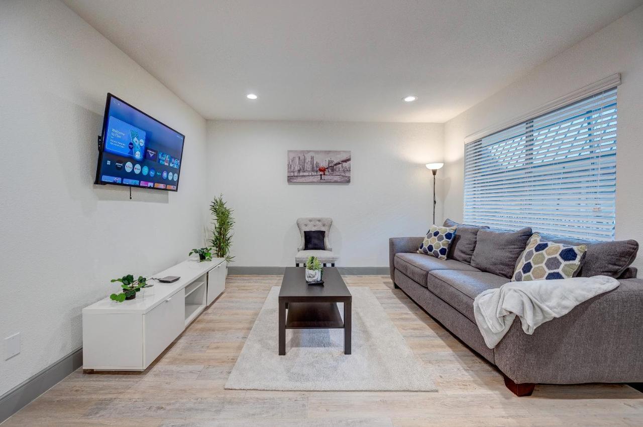 Trendy Midtown Apt, Walk To Shops & Sites, Pets Ok Houston Ngoại thất bức ảnh